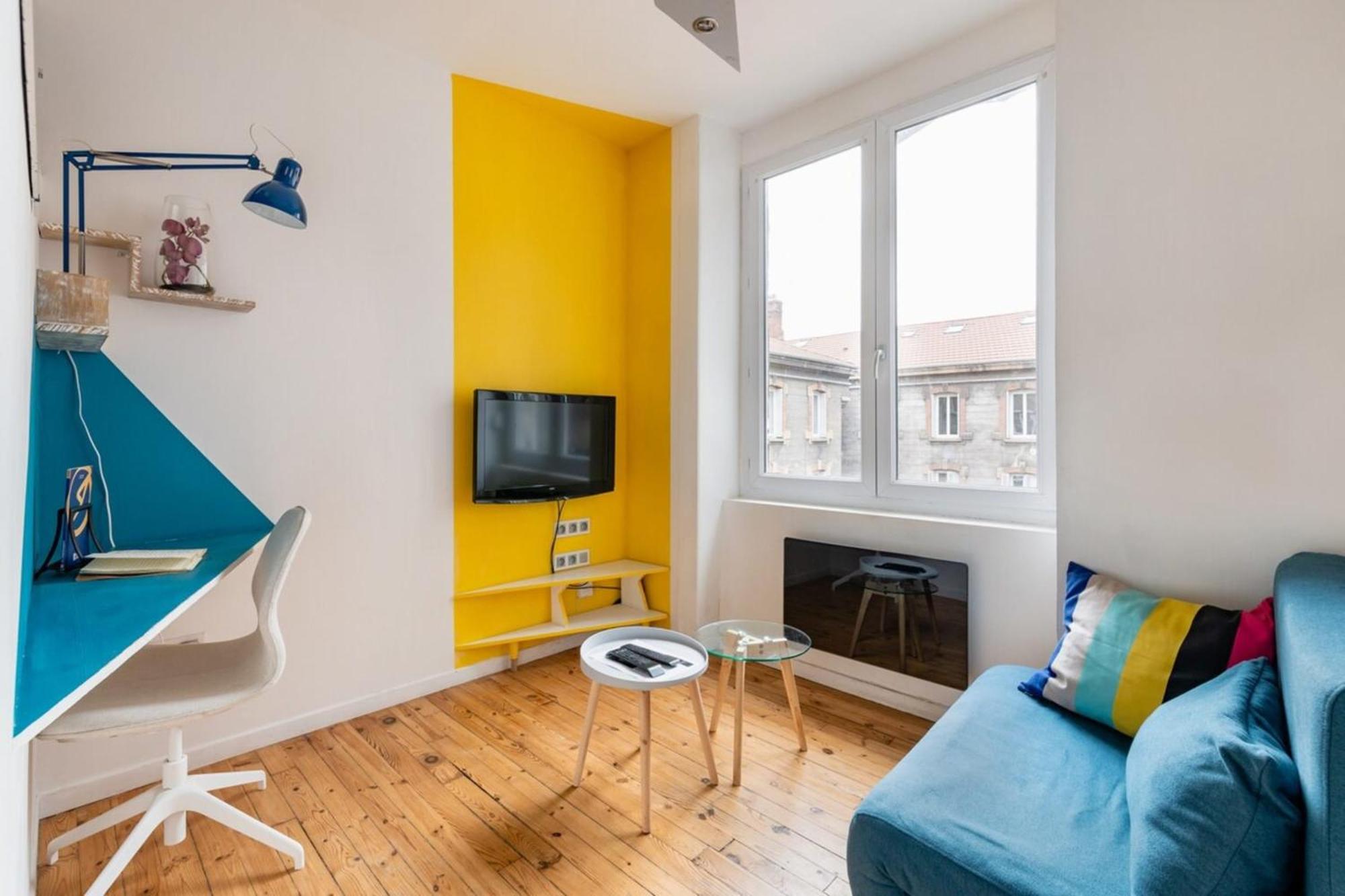 Class And Cozy Desing Tram Saint-Etienne  Exterior foto